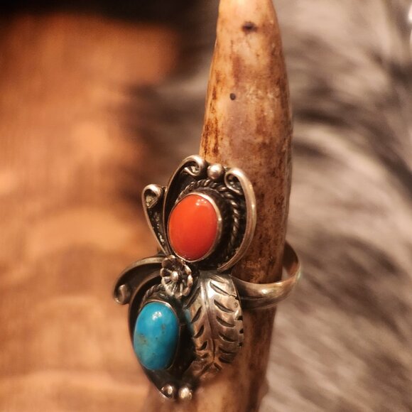 Vintage Turquoise and Coral feather butterfly ring - Picture 2 of 5